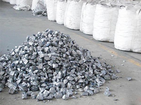 年中將至，鋼鐵行業去產能不樂觀